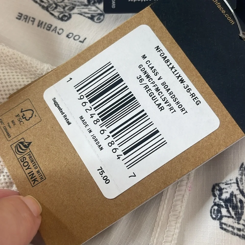 The North Face Class V Ripstop Boardshorts White Campfire Print Size 36 / Large